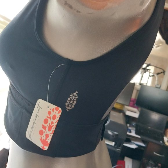 FP MOVEMENT TOP NEW WITH TAGS - Picture 5 of 8